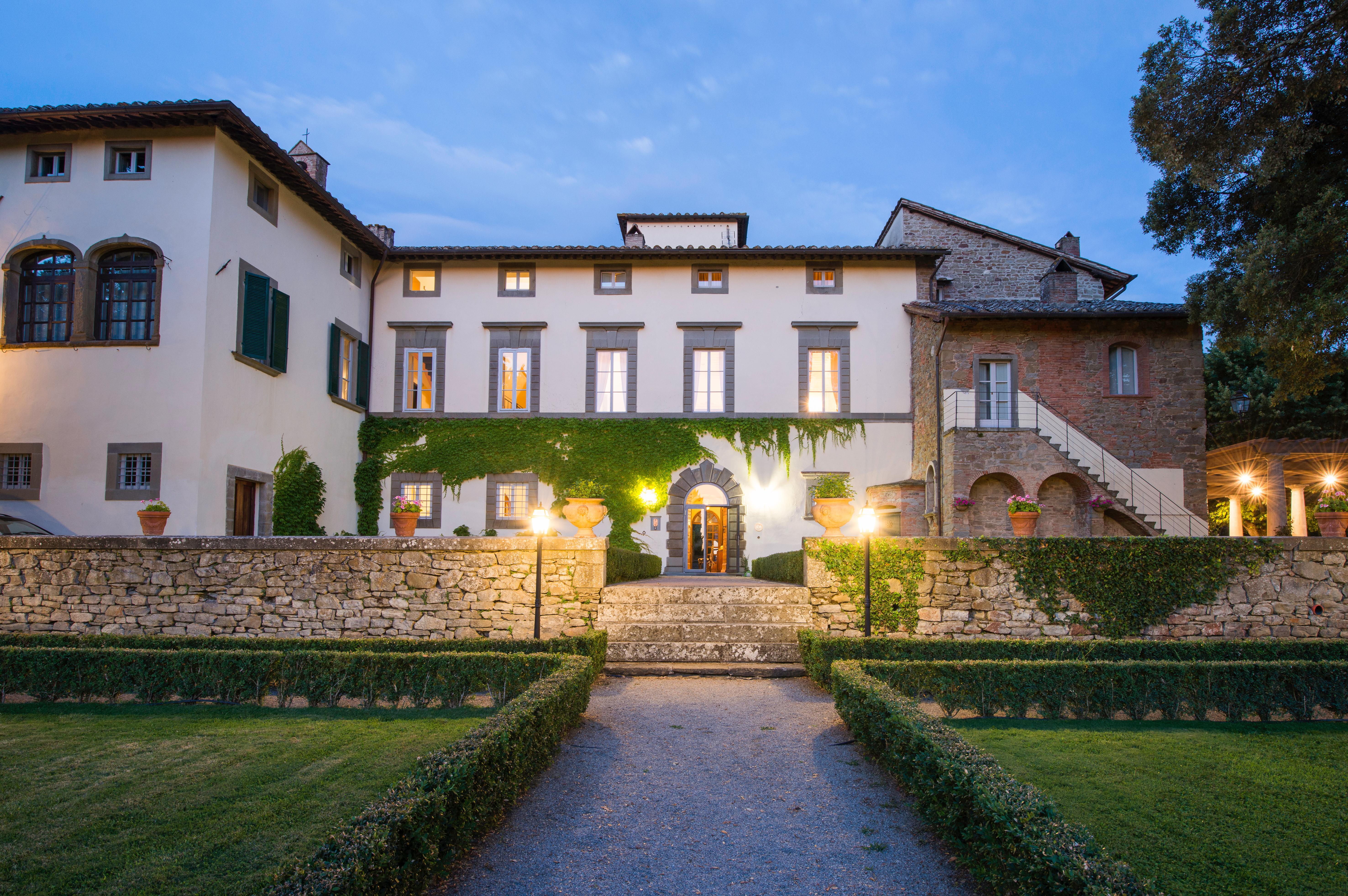 VILLA DI PIAZZANO SMALL LUXURY HOTELS OF THE WORLD CORTONA 5