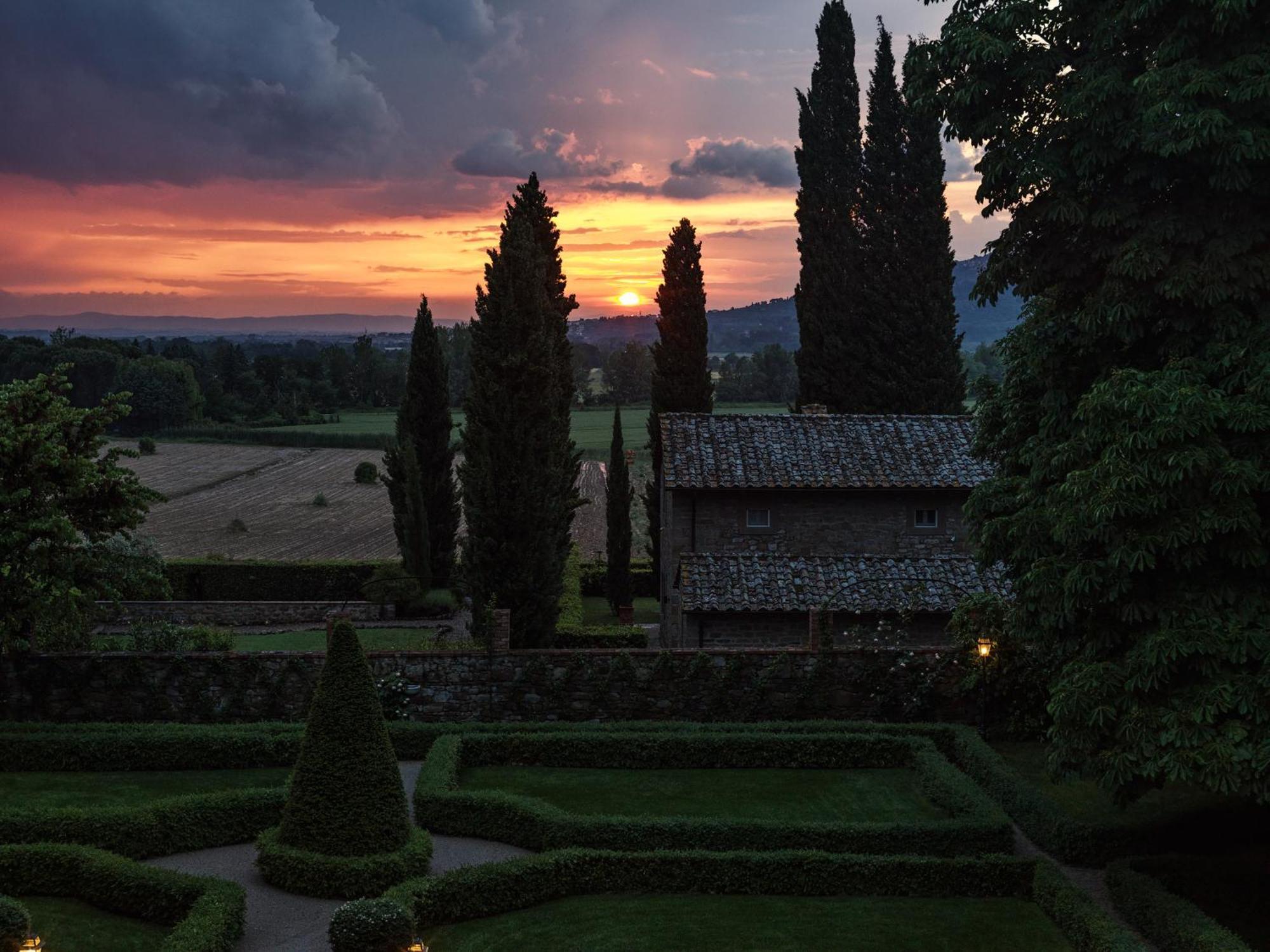 Villa Di Piazzano - Small Luxury Hotels Of The World Cortona Exterior photo